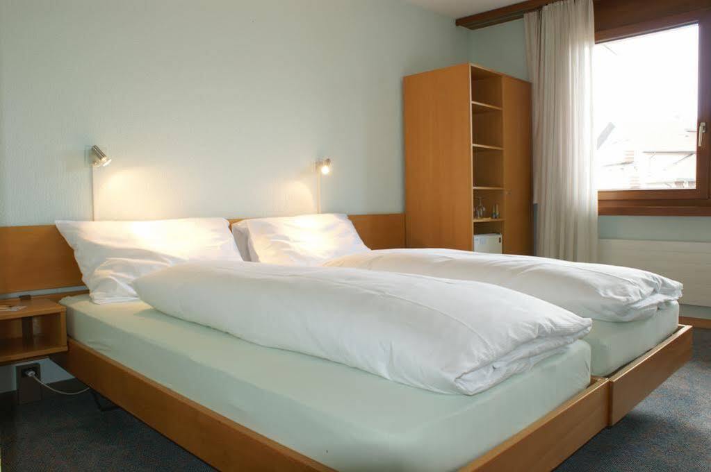 Hotel Sonne - Self Check-In Schwarzenburg Exteriör bild