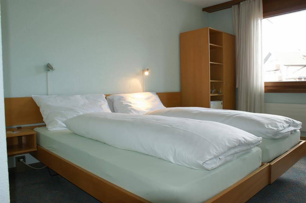 Hotel Sonne - Self Check-In Schwarzenburg Exteriör bild